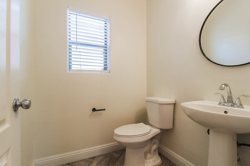 2,365/Mo, 17110 N 184th Dr Surprise, AZ 85374 Bathroom View 2