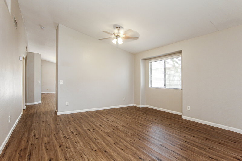 2,555/Mo, 748 W Dublin Street Gilbert, AZ 85233 Living Room View