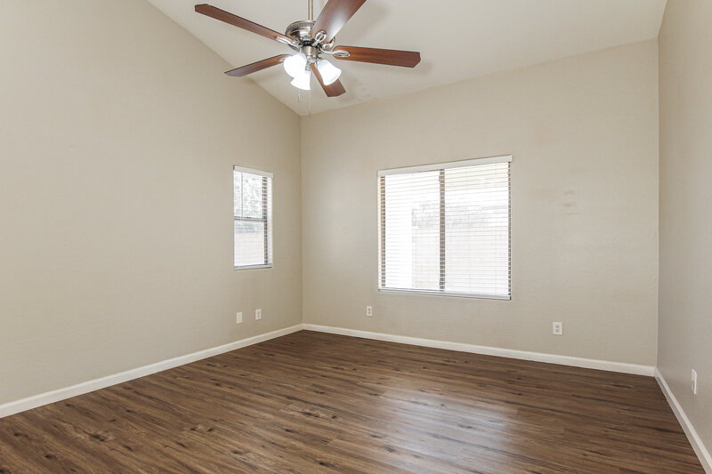 2,555/Mo, 748 W Dublin Street Gilbert, AZ 85233 Main Bedroom View 2