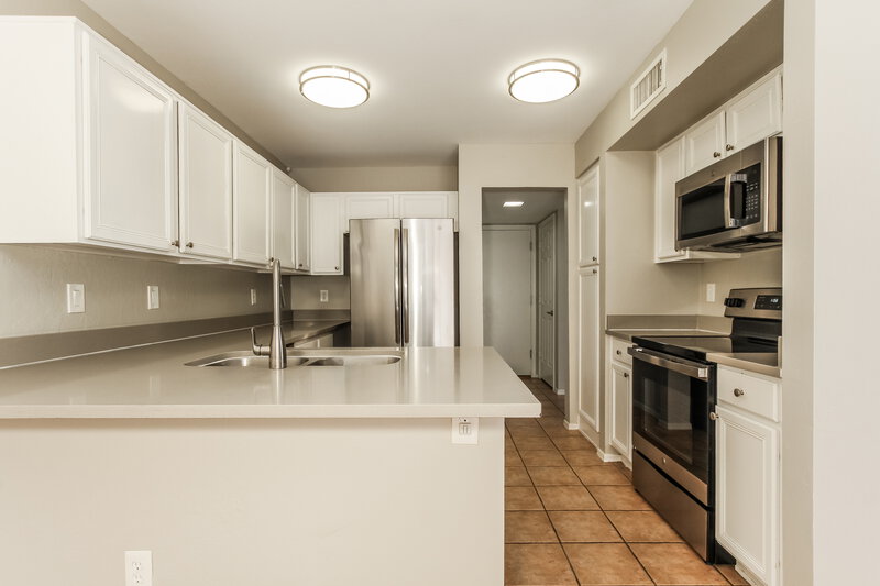 2,080/Mo, 2345 E Gelding Dr Phoenix, AZ 85022 Kitchen View