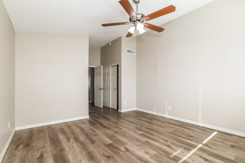 2,060/Mo, 2345 E Gelding Dr Phoenix, AZ 85022 Main Bedroom View 2