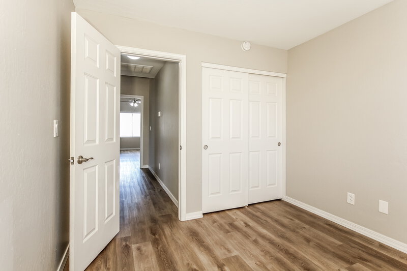2,080/Mo, 2345 E Gelding Dr Phoenix, AZ 85022 Bedroom View 2