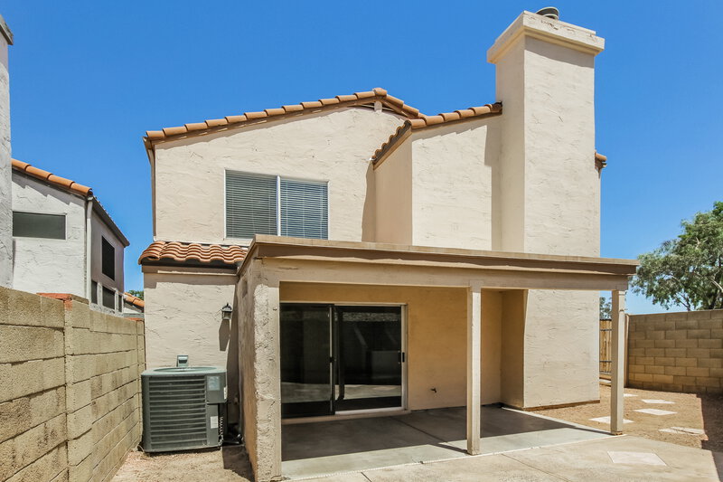 2,080/Mo, 2345 E Gelding Dr Phoenix, AZ 85022 Rear View 2