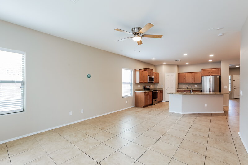 2,620/Mo, 5820 W Euclid Avenue Laveen, AZ 85339 Living Room View 2