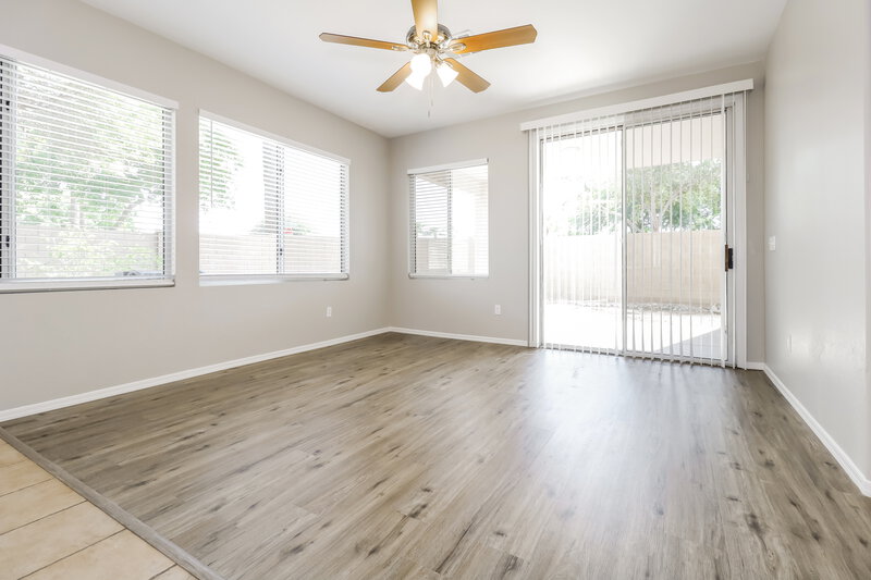 2,230/Mo, 1305 S 119th Dr Avondale, AZ 85323 Dining Room View