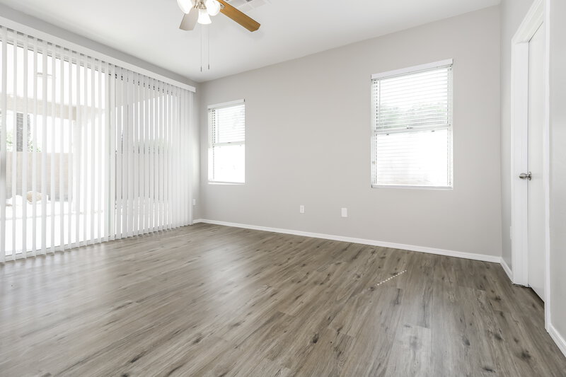 2,230/Mo, 1305 S 119th Dr Avondale, AZ 85323 Main Bedroom View