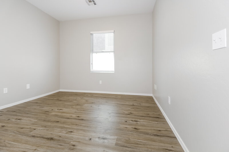 2,230/Mo, 1305 S 119th Dr Avondale, AZ 85323 Bedroom View 3