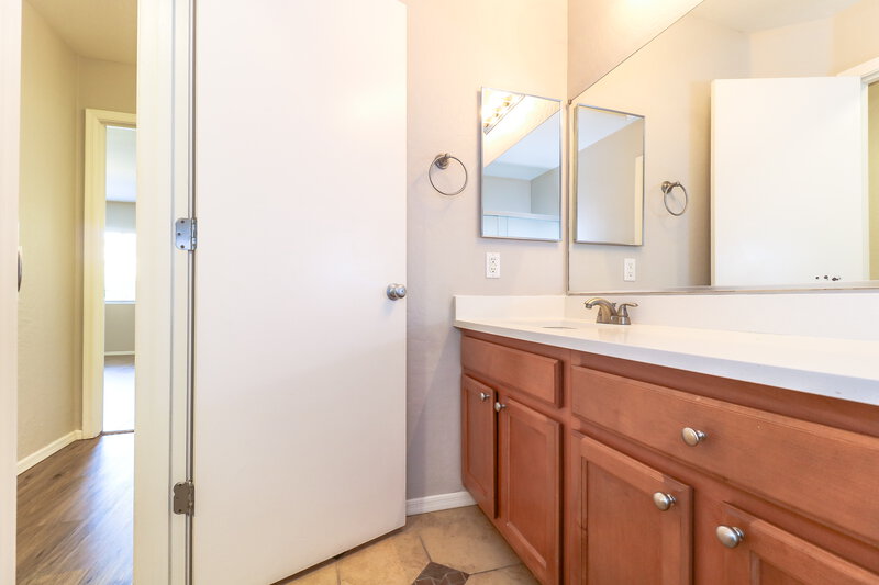 1,900/Mo, 11554 W Carol Avenue Youngtown, AZ 85363 Bathroom View
