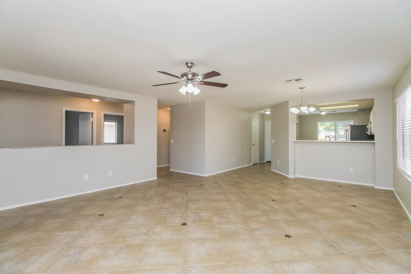 2,370/Mo, 5743 E Flossmoor Cir Mesa, AZ 85206 Living Room View