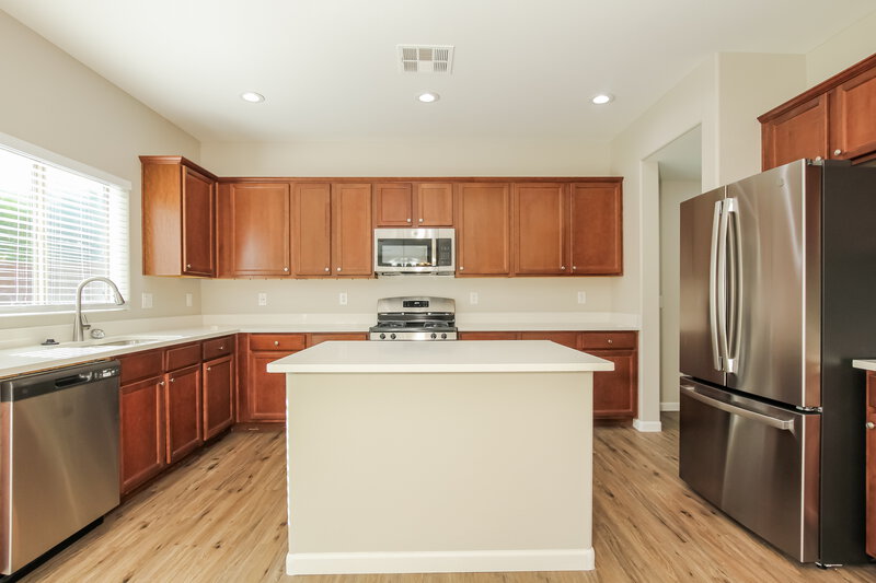 2,555/Mo, 12121 W Avenida Del Rey Peoria, AZ 85383 Kitchen View