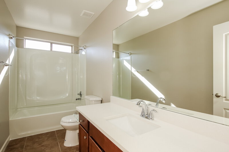 2,555/Mo, 12121 W Avenida Del Rey Peoria, AZ 85383 Bathroom View