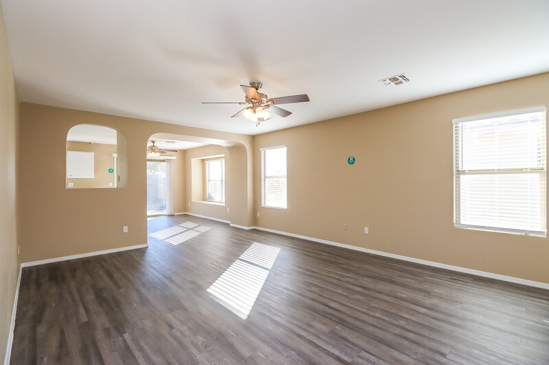 1,980/Mo, 2301 S Palo Verde Dr Apache Junction, AZ 85120 Living Room View 3