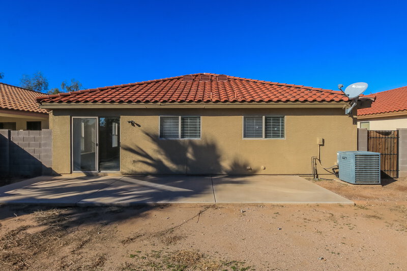 1,980/Mo, 2301 S Palo Verde Dr Apache Junction, AZ 85120 Rear View 2