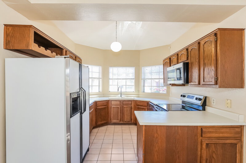 2,225/Mo, 6232 W Laredo St Chandler, AZ 85226 Kitchen View