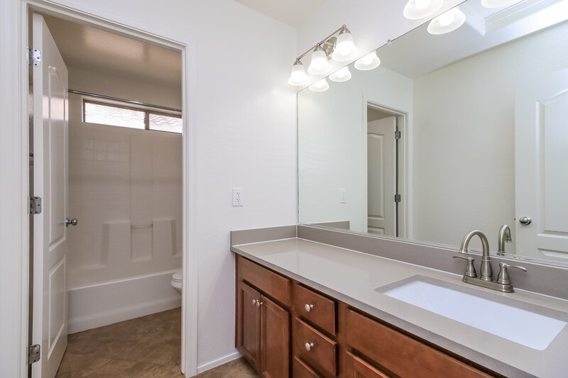 2,490/Mo, 3519 E Tulsa St Gilbert, AZ 85295 Bathroom View
