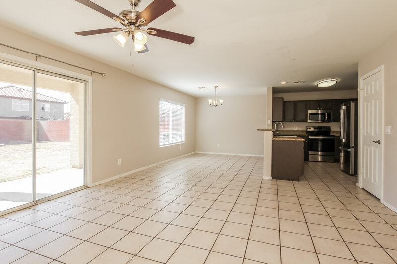 1,810/Mo, 11929 W Corrine Dr El Mirage, AZ 85335 Living Room View