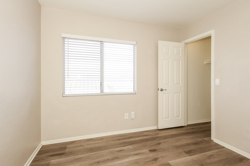 1,810/Mo, 11929 W Corrine Dr El Mirage, AZ 85335 Bedroom View 2