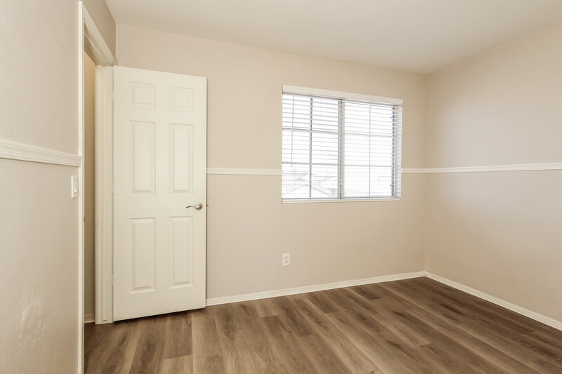 1,810/Mo, 11929 W Corrine Dr El Mirage, AZ 85335 Bedroom View 3