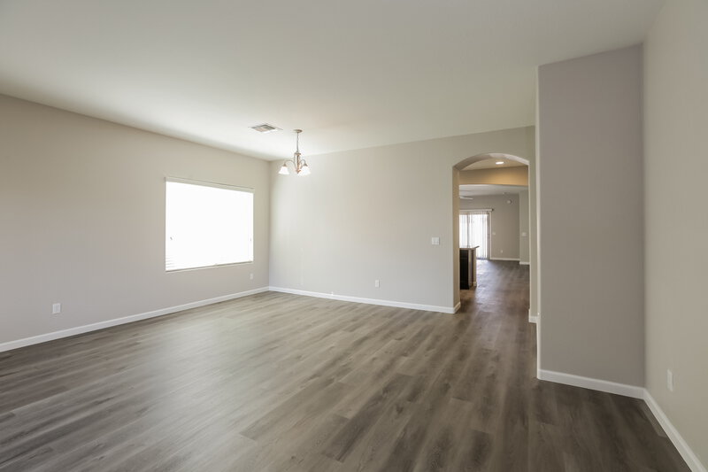 2,590/Mo, 3422 W Chambers St Phoenix, AZ 85041 Living Room View