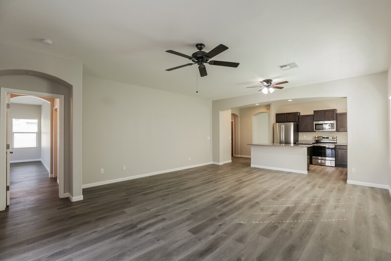 2,590/Mo, 3422 W Chambers St Phoenix, AZ 85041 Family Room View