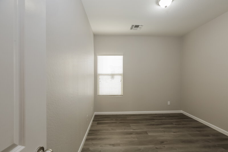 2,590/Mo, 3422 W Chambers St Phoenix, AZ 85041 Bedroom View