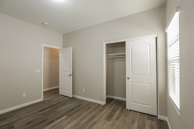 2,590/Mo, 3422 W Chambers St Phoenix, AZ 85041 Bedroom View 2