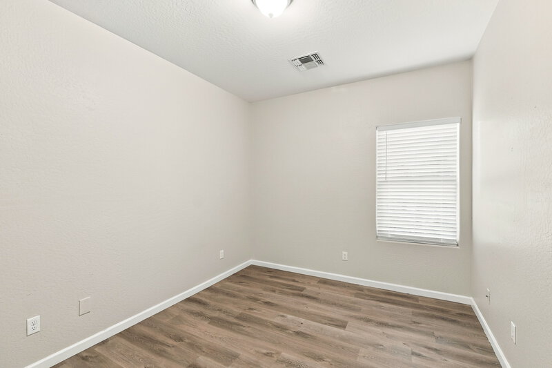 2,590/Mo, 3422 W Chambers St Phoenix, AZ 85041 Bedroom View 3