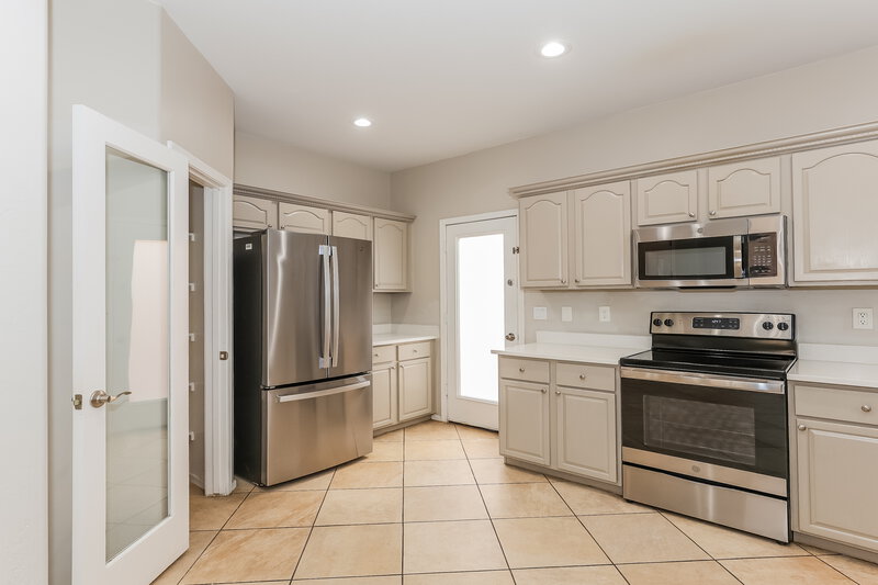 1,935/Mo, 809 E Agua Fria Ln Avondale, AZ 85323 Kitchen View