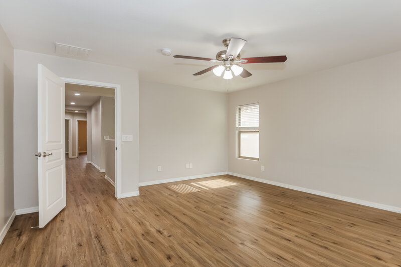 1,935/Mo, 809 E Agua Fria Ln Avondale, AZ 85323 Main Bedroom View 2