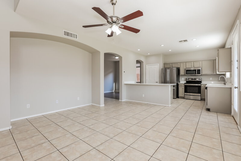 2,595/Mo, 3447 E Powell Way Gilbert, AZ 85298 Living Room View 2