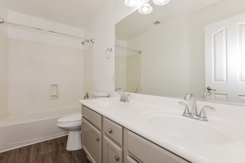 2,595/Mo, 3447 E Powell Way Gilbert, AZ 85298 Bathroom View