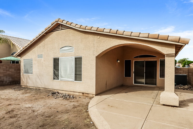 2,565/Mo, 20015 N 22nd Pl Phoenix, AZ 85024 Rear View