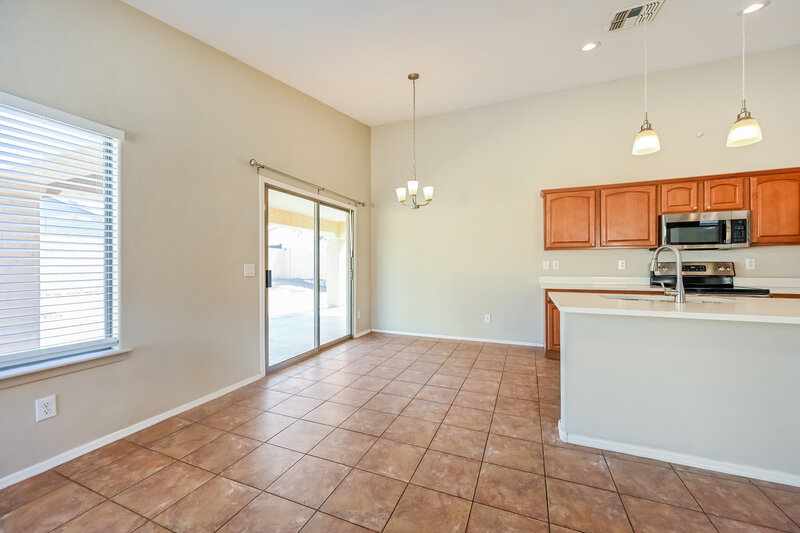 2,450/Mo, 3026 W Rapalo Rd Phoenix, AZ 85086 Dining Room View