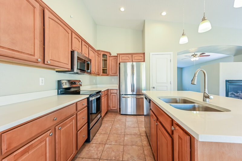 2,450/Mo, 3026 W Rapalo Rd Phoenix, AZ 85086 Kitchen View