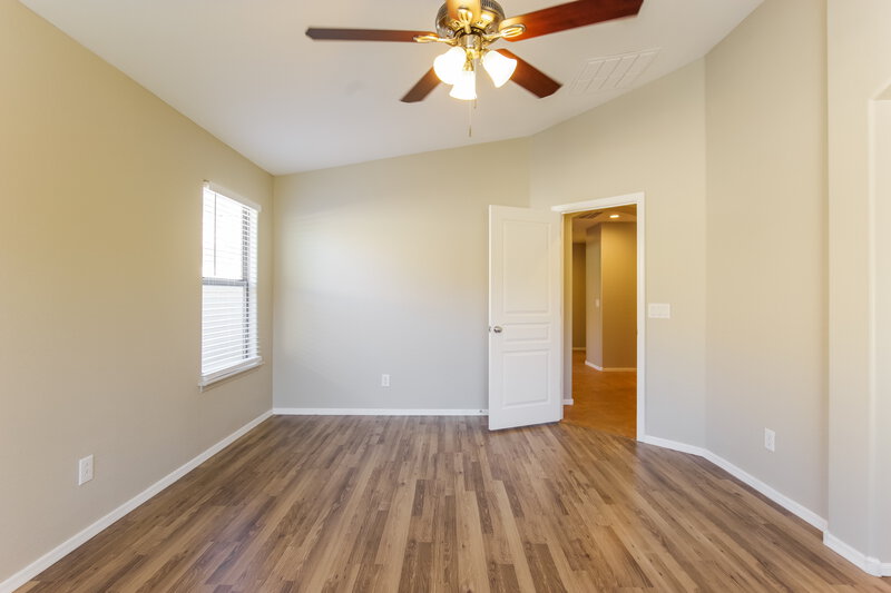 2,465/Mo, 3026 W Rapalo Rd Phoenix, AZ 85086 Main Bedroom View