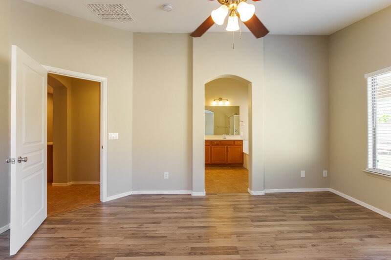 2,465/Mo, 3026 W Rapalo Rd Phoenix, AZ 85086 Main Bedroom View 2