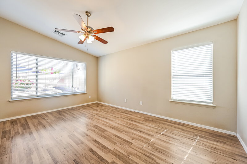 2,450/Mo, 3026 W Rapalo Rd Phoenix, AZ 85086 Main Bedroom View 2