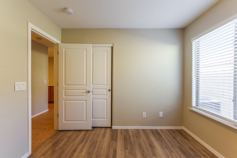 2,465/Mo, 3026 W Rapalo Rd Phoenix, AZ 85086 Bedroom View