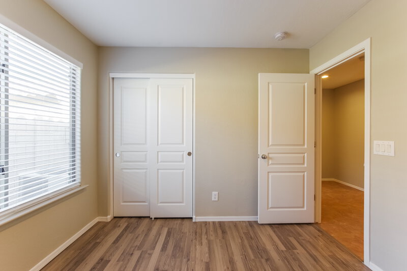 2,465/Mo, 3026 W Rapalo Rd Phoenix, AZ 85086 Bedroom View 2