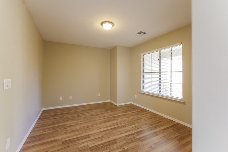 2,465/Mo, 3026 W Rapalo Rd Phoenix, AZ 85086 Bedroom View 3