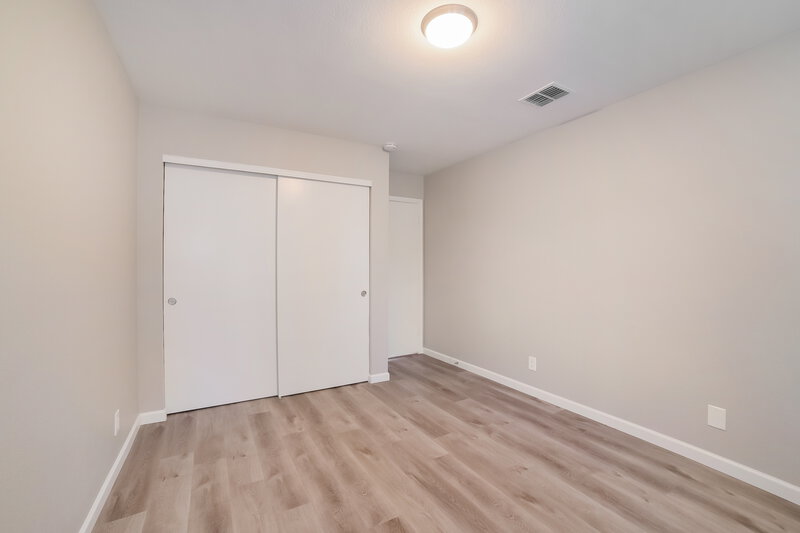 2,260/Mo, 1320 N 61st Pl Mesa, AZ 85205 Bedroom View 4