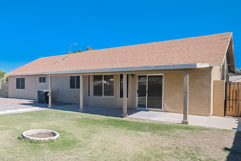 2,260/Mo, 1320 N 61st Pl Mesa, AZ 85205 Rear View
