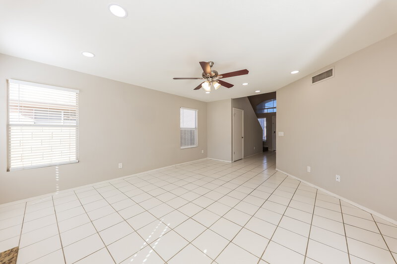 1,920/Mo, 7631 W Cinnabar Ave Peoria, AZ 85345 Living Room View 3