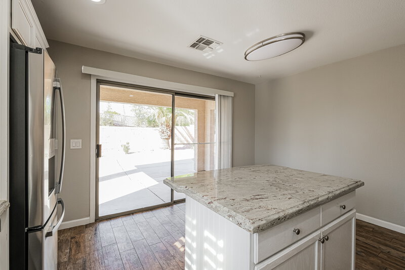1,955/Mo, 10898 W Alvarado Rd Avondale, AZ 85392 Dining Room View