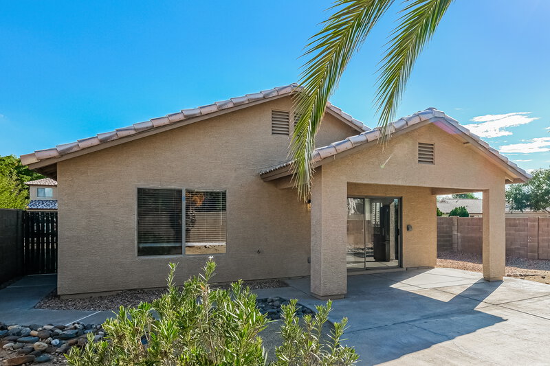 1,955/Mo, 10898 W Alvarado Rd Avondale, AZ 85392 Rear View