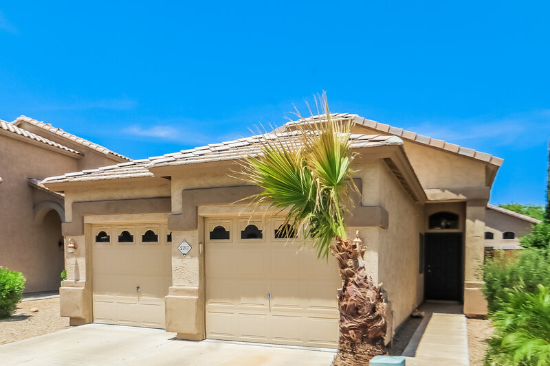 1,950/Mo, 2017 N 106th Dr Avondale, AZ 85392 External View
