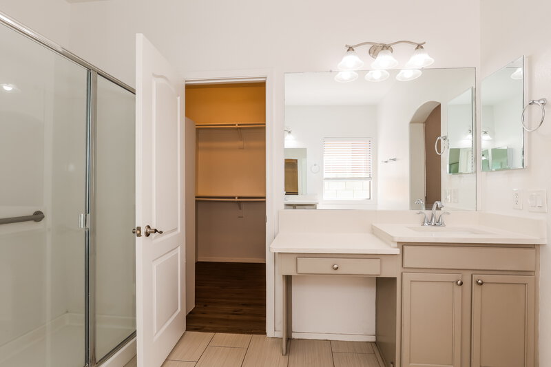 2,185/Mo, 12625 W Cercado Ln Litchfield Park, AZ 85340 Kitchen View