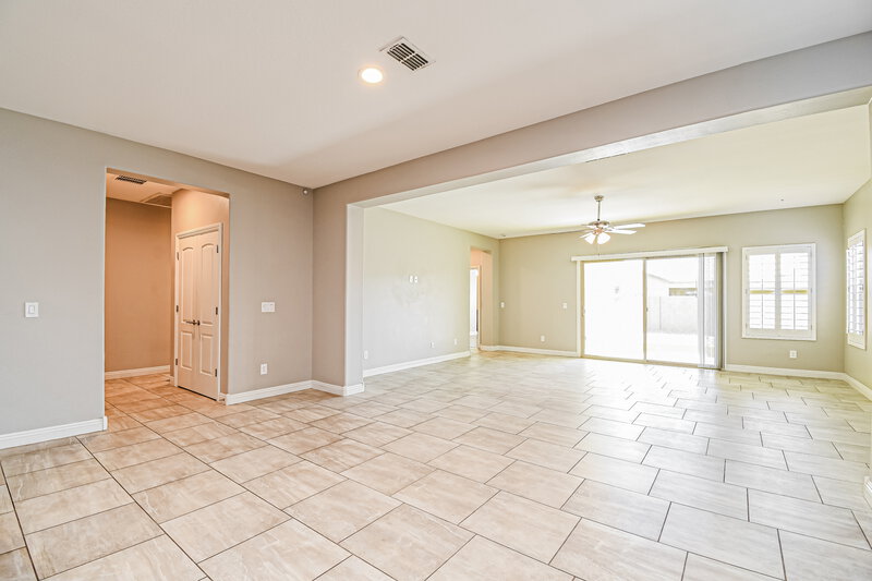 2,630/Mo, 10843 E Thatcher Avenue Mesa, AZ 85212 Dining Room View 2