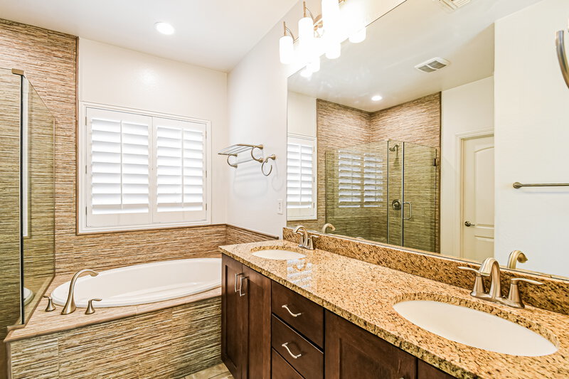 2,630/Mo, 10843 E Thatcher Avenue Mesa, AZ 85212 Main Bathroom View 2