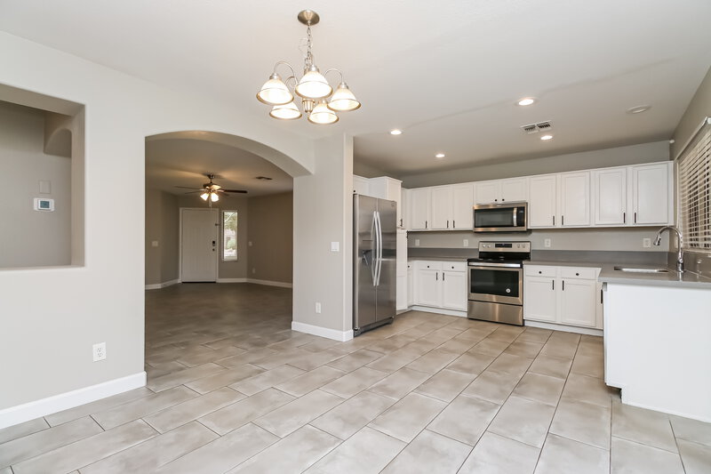 2,055/Mo, 10846 E Dragoon Ave Mesa, AZ 85208 Dining Room View 2